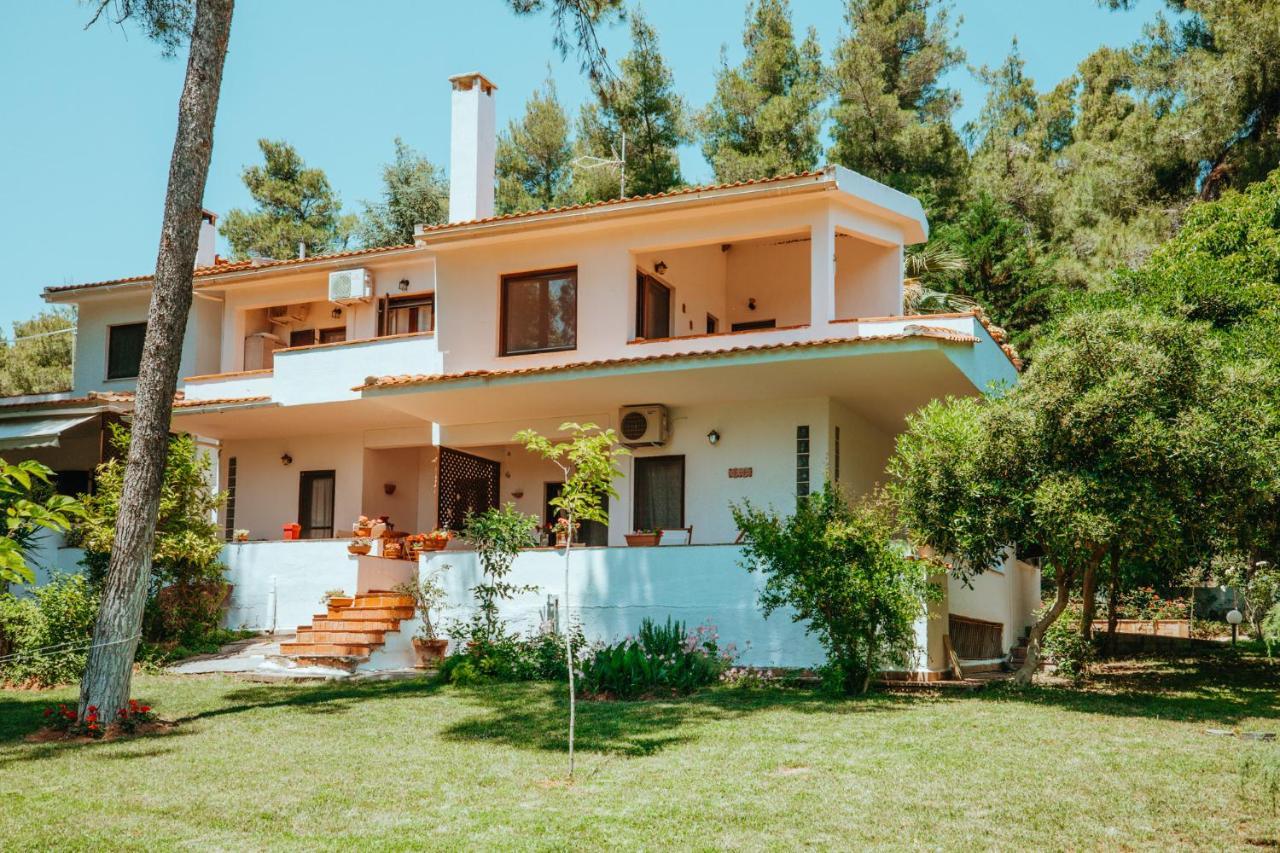 Forest House Near The Sea Sani  Luaran gambar